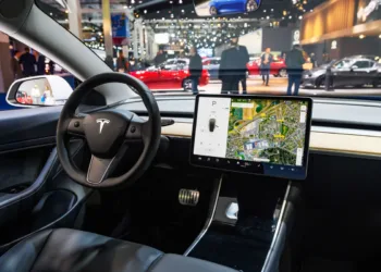 Tesla Settles Autopilot Crash Suit Before Self-driving Taxi Launch