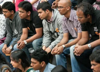 Decrease In White-collar Jobs Gives Rise To Youth Unemployment In India